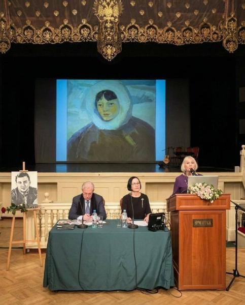 THE DIRECTOR OF THE MUSEUM OF 20TH–21ST CENTURY ART OF ST PETERSBURG PRESENTED A LETTER OF GRATITUDE TO THE DONOR ON PATRON'S DAY